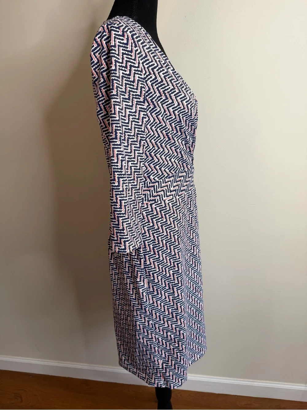 J McLaughlin Sz S Catalina Cloth Faux Wrap Dress 3/4 Sleeve Blue Red Stretch